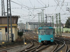 Bereits seit längerem steht das Stellwerk Heddernheim nun dort, wo einst die Station "Heddernheim lag.