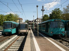 Manchmal trifft man auch U-5 Wagen an.