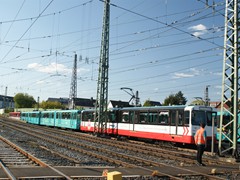 mittlerweile wurden die Abstellkapazitäten auf die östliche Seite der Durchfahrgleise erweitert.