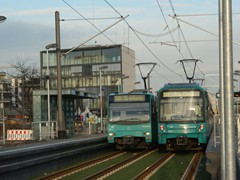 Ist der Riedberg erklommen, erreicht man die Station Uni Campus Riedberg.
