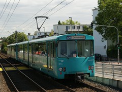 Verlassen wir die Station Friedhof Westausen, die Station Stephan-Heise Str. ist schon in Sicht.