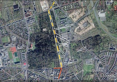 Die rote Linie zeigt das “Provisorium. Die gelbe gestrichelte Linie auf dem Luftbild zeigt die geplante aber nie verwiklichte Trasse.