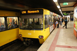 Stadtbahn in Stuttgart, Trogbahnsteige