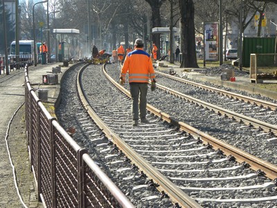 Grundhafte Erneuerung der Gleise in der Wittelsbacherallee 2010